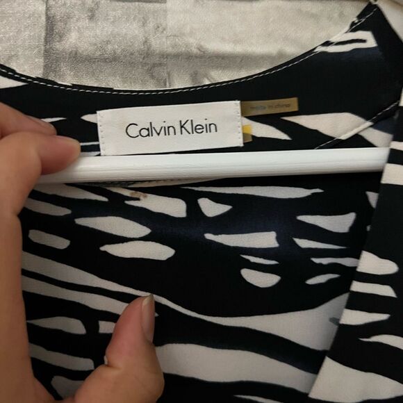Calvin Klein || Black and White Striped Midi/Maxi Sleeveless Dress V Neckline - Picture 3 of 10